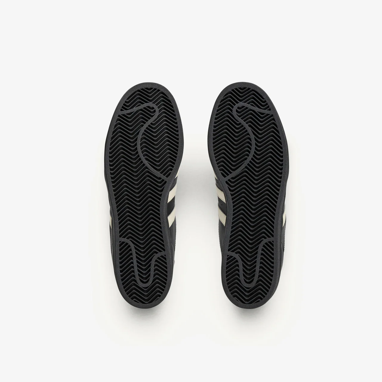 Wmns Superfinger Superstar x Avavav - Image 3