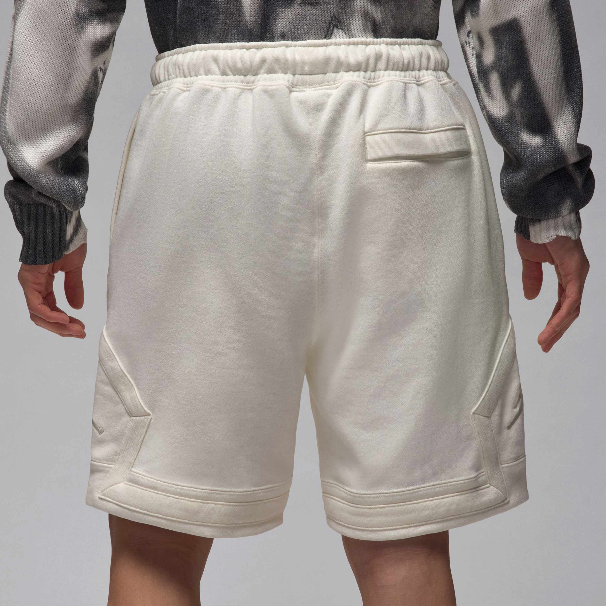 Jordan Flight Fleece Diamond Shorts - Image 2