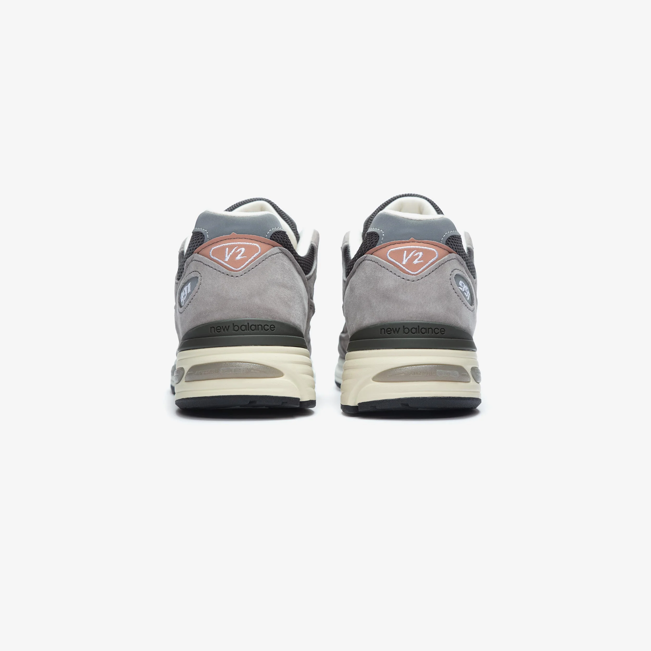 Made In UK 991v2 - Image 3