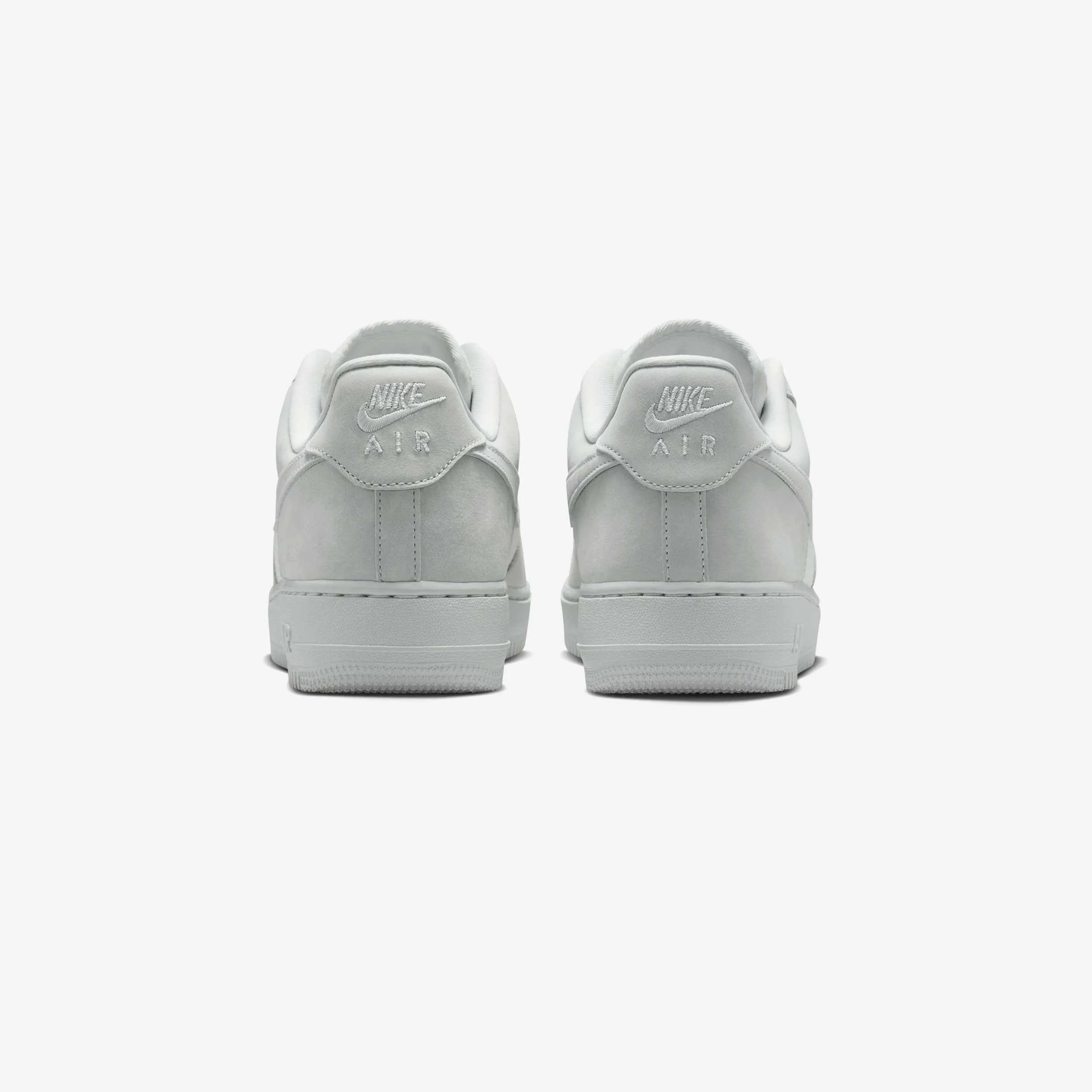 Air Force 1 '07 Lv8 - Image 3