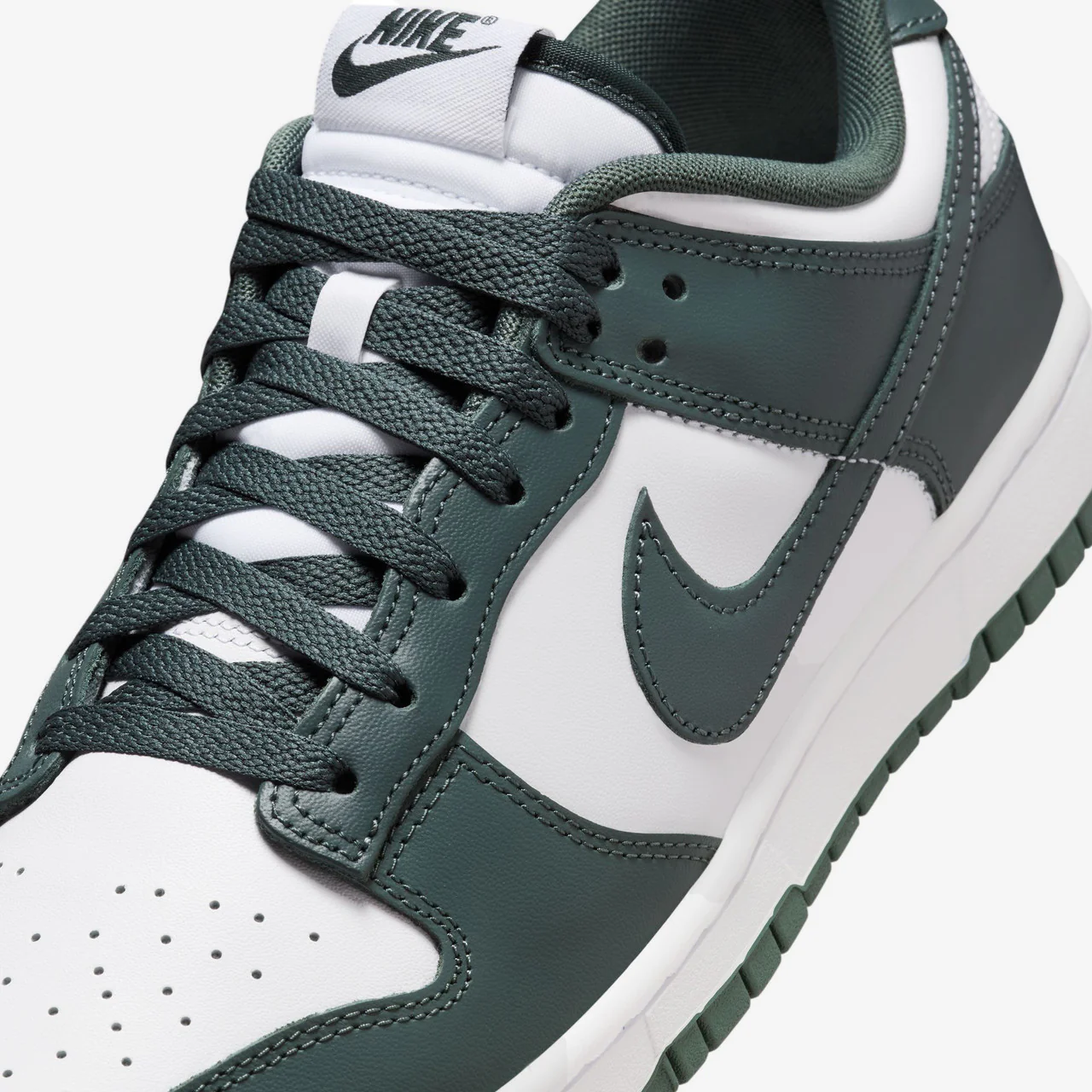 Dunk Low Retro - Image 9