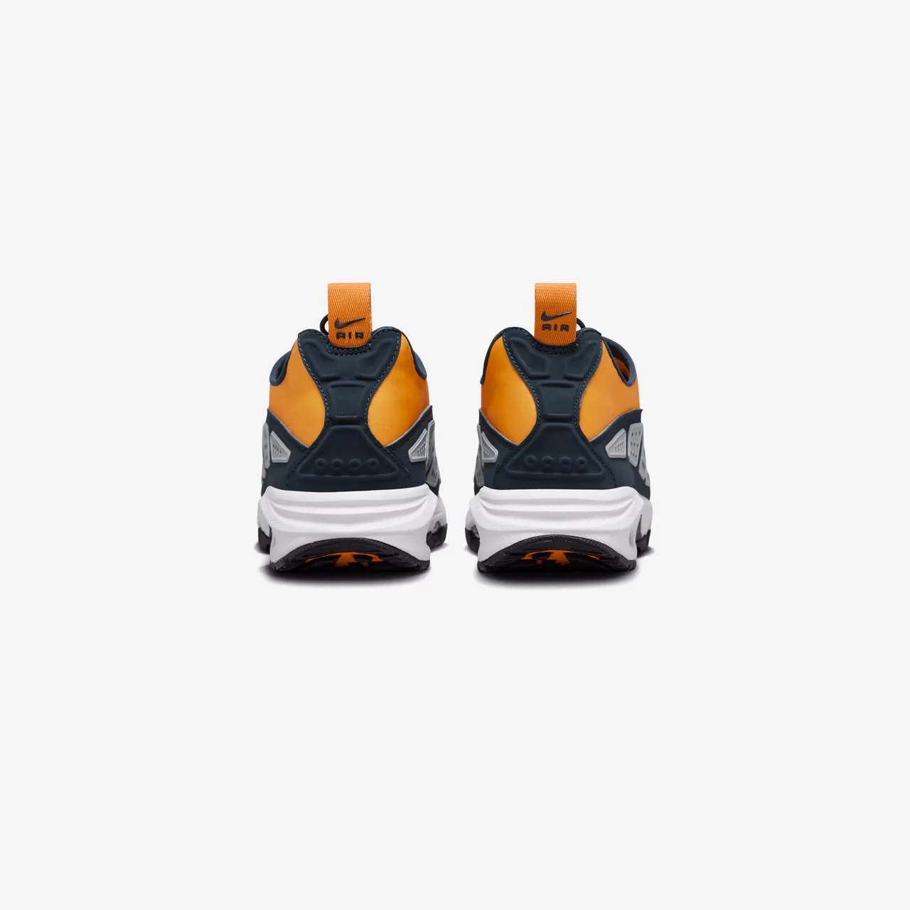 Wmns Air Max SNDR - Image 4