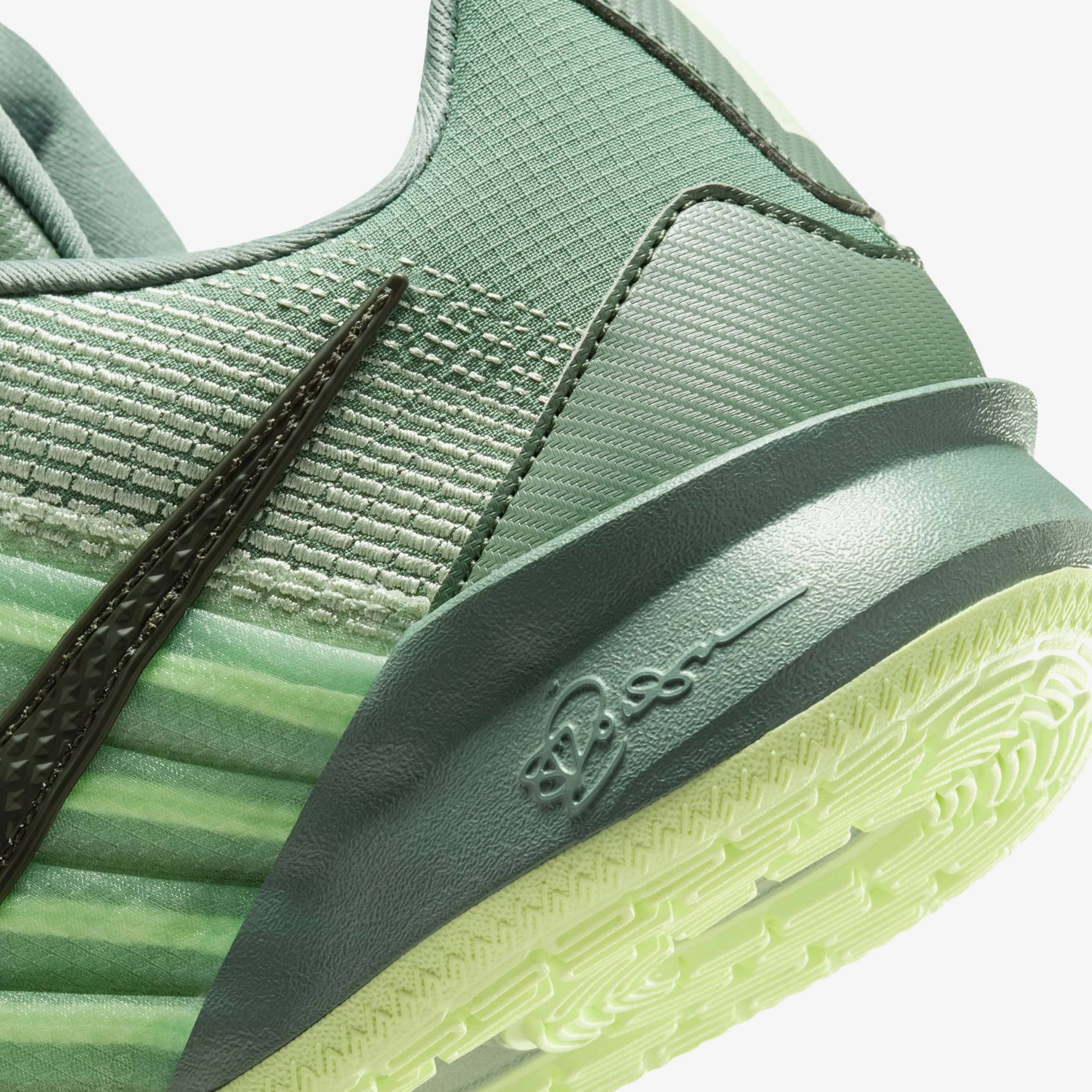 Wmns Sabrina 3 - Image 7