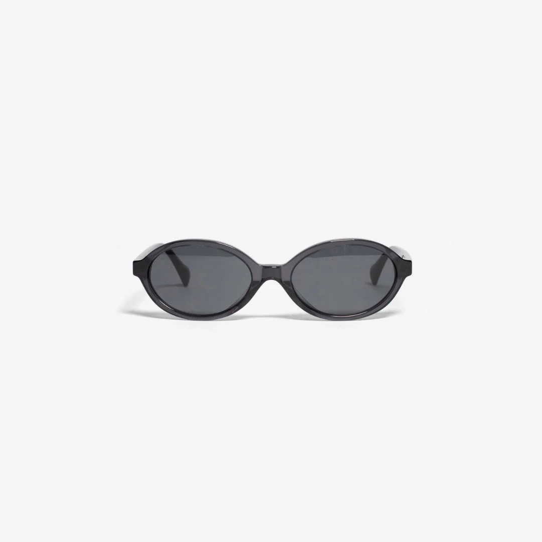 Pearl Dark Transparent Grey